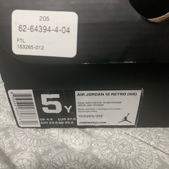 Air Jordan Retro 12